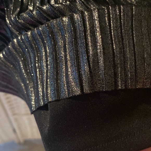 Beautiful Vintage GAP Sparkly Black/Silver High Wasted Skirt Size Medium EUC - Picture 3 of 6